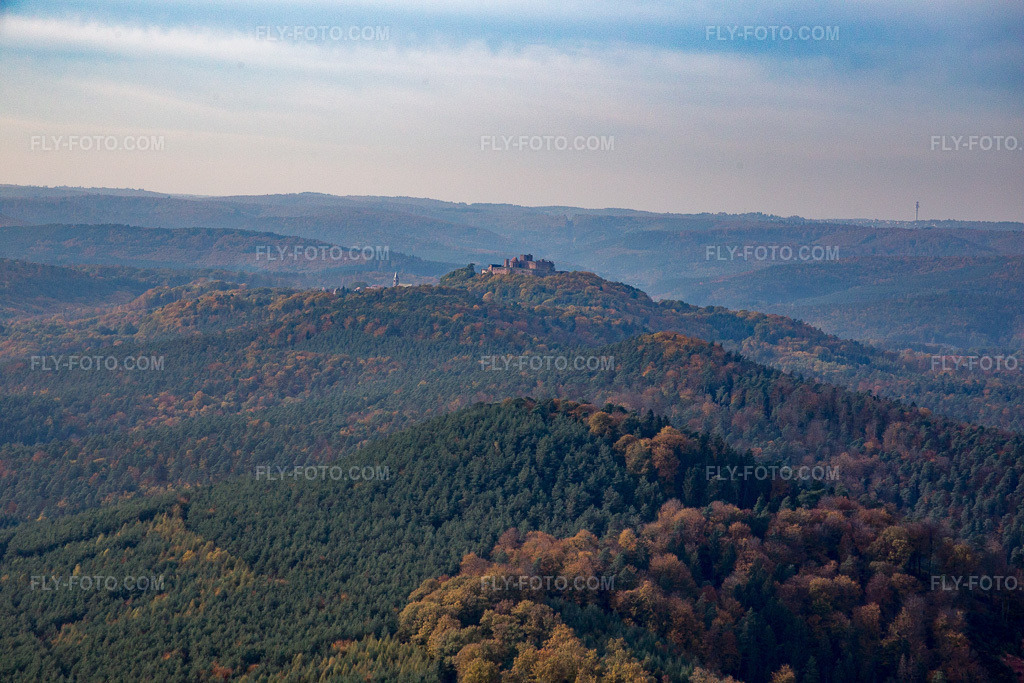 Aerial view: View of the town in Rothbach in the state Bas-Rhin, France. – Photo: IMG_084807.jpg taken on 10/24/2015 by Werner Riehm/FLY-FOTO.com – Resolution of the original: 5472 x 3648 px