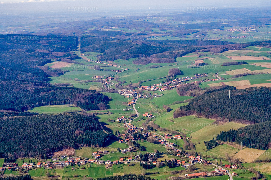 Luftbild: Ortsansicht von Süden im Ortsteil Unter-Mossau in Mossautal im Bundesland Hessen in Deutschland. Foto: IMG_10430.jpg vom 20.04.2008 durch Werner Riehm/FLY-FOTO.de