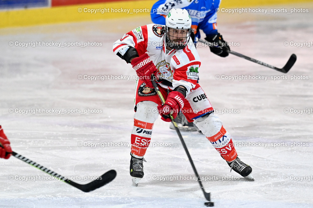 ESC Steindorf vs. ESV Ferlach  | #11 Toff Nico ESV Ferlach, ESC Steindorf vs. ESV Ferlach , ESC Steindorf vs. ESV Ferlach  am 15.02.2026 in Steindorf (Ossiachersee Halle), Austria, (Photo by Bernd Stefan)