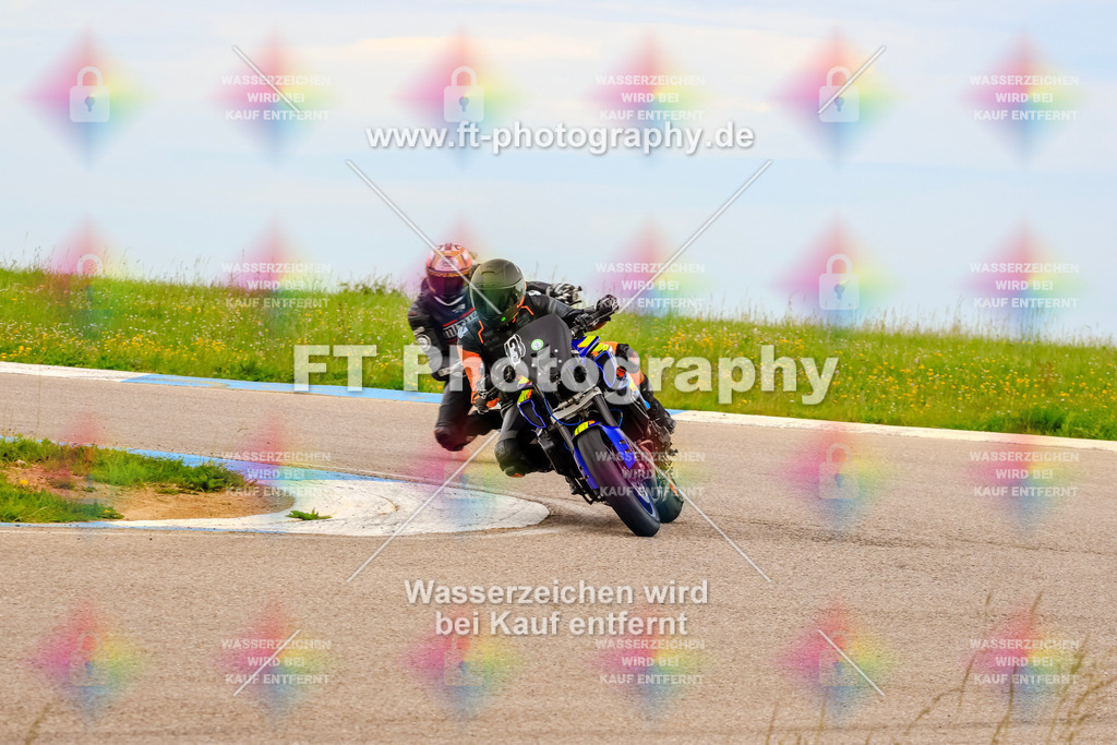 MotoTeam-2648 | Hier findet Ihr Bilder von Touristenfahrten auf der Nürburgring Nordschleife oder von anderen Veranstaltungen die ich besucht habe. Viel Spass beim Durch Schauen 