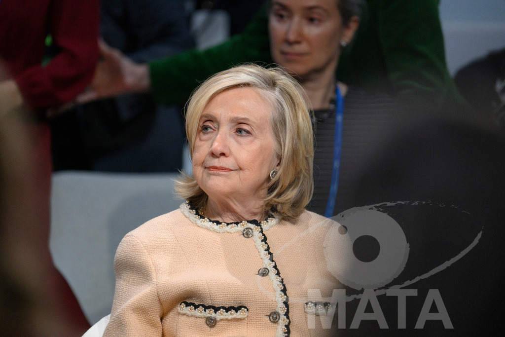 _DWA0195 | Die US-Politikerin Hillary Clinton auf der Veranstaltung Girls Just Want to Have Fundamental Rights: Fighting the Global Pushback im Rahmen der Münchner Sicherheitskonferenz 2026. München, 14.02.2026 Bayern Deutschland - Realisiert mit Pictrs.com