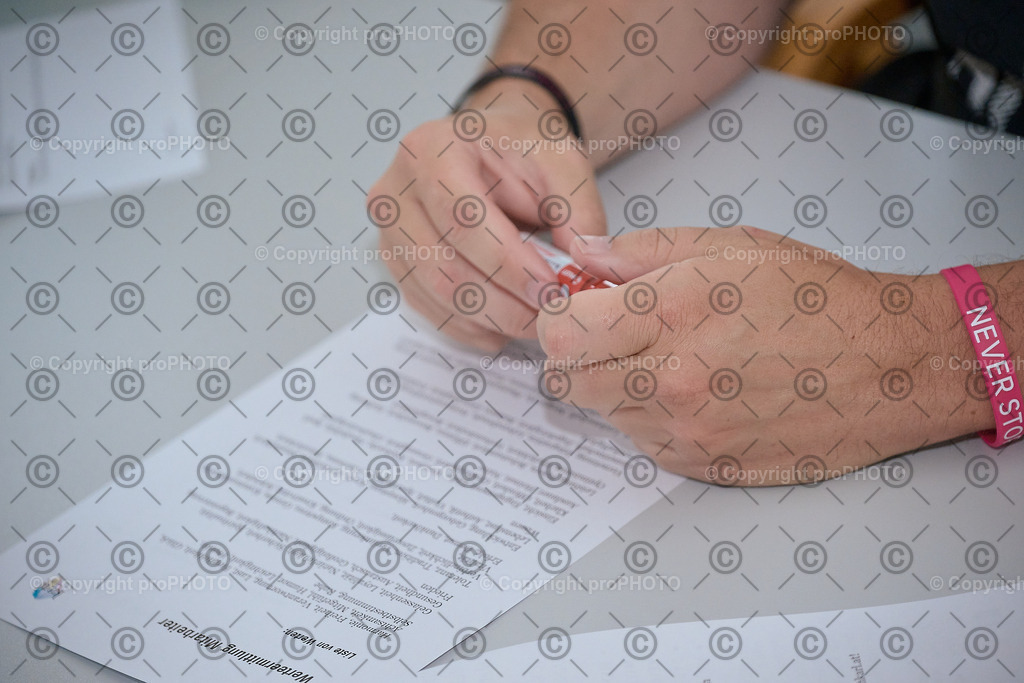 196_202509_EmployerBranding_NZ9_1828 | proPHOTO - Realisiert mit Pictrs.com