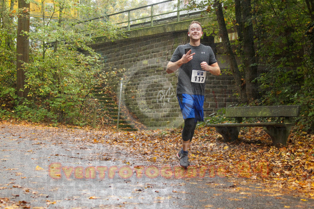 241027_1223_EV4_6724 | Sportfotografie im Rhein-Sieg Kreis, Köln, Bonn, NRW, Rheinland Pfalz, Hessen, etc. Unser Tätigkeitsfeld umfasst den Laufsport vom Volkslauf über den Marathon, Duathlon, Triathon bis zum Ultralauf wie Kölnpfad Ultra oder Schindertrail.