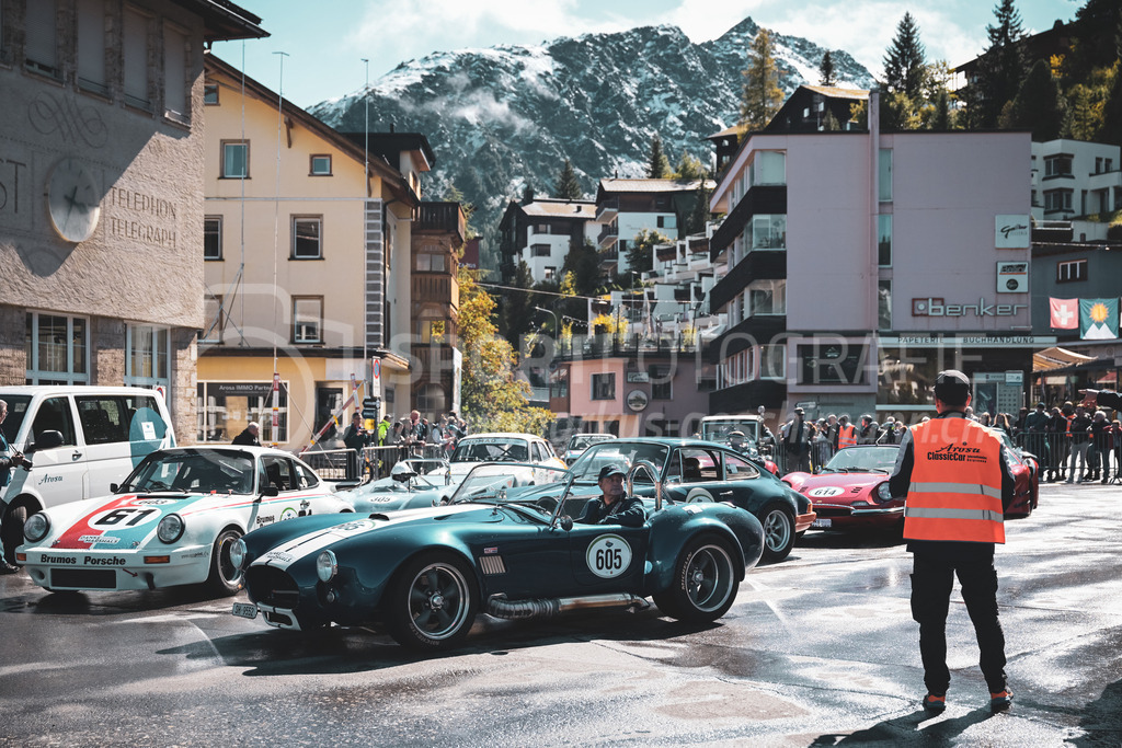 21. Arosa ClassicCar 2025 - 5. September 2025 | Urs Stamm aus Schaffhausen (SUI) in einem AC Cobra aus dem Jahre 1967 mit Startnummer 605 am Arosa ClassicCar 2025 in der Kategorie Demo..@arosaclassiccar, @arosa.official, #arosaclassiccar, #arosa, #76curves, #classiccarBild: Sportfotografie Markus Aeschimann | www.markus-aeschimann.ch - Realisiert mit Pictrs.com