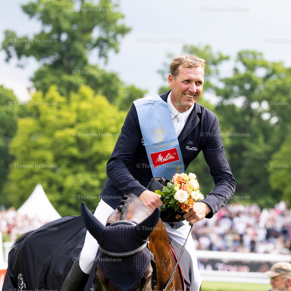 TH_206-Paule S-Thieme_ Andre_29445 | Al Shiraàa Deutsches Spring- und Dressur-Derby 2025 am 01.06.25 in Hamburg, Thomas Hellmann, 206Paule SThieme, Andre