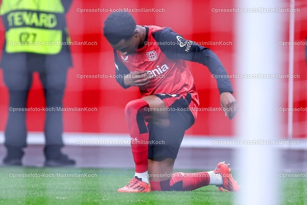 UCL29012501062 | 29.01.2025, Fußball, Bayer 04 Leverkusen - AC Sparta Prag, UEFA Champions League, 8. Spieltag, BayArena, Saison 2024 2025: Torjubel nach dem 2:0 durch Torschütze Nathan Tella (Bayer04 Leverkusen #19) . 