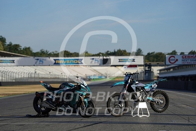 2022_08_13_PBK_23891 | Sportfotografie; SlowMotion; Video; Rennstrecke; Hafeneger; Speer; Racing; RSE; BMW; CBO; Trackday; Motorsportarena; Hockenheimring; Brno; Most; Barcelona; Valencia