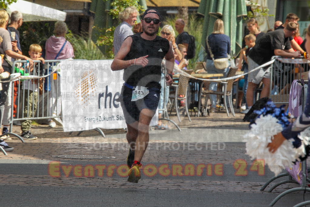 250824_1246_EV4_9478 | Sportfotografie im Rhein-Sieg Kreis, Köln, Bonn, NRW, Rheinland Pfalz, Hessen, etc. Unser Tätigkeitsfeld umfasst den Laufsport vom Volkslauf über den Marathon, Duathlon, Triathon bis zum Ultralauf wie Kölnpfad Ultra oder Schindertrail.