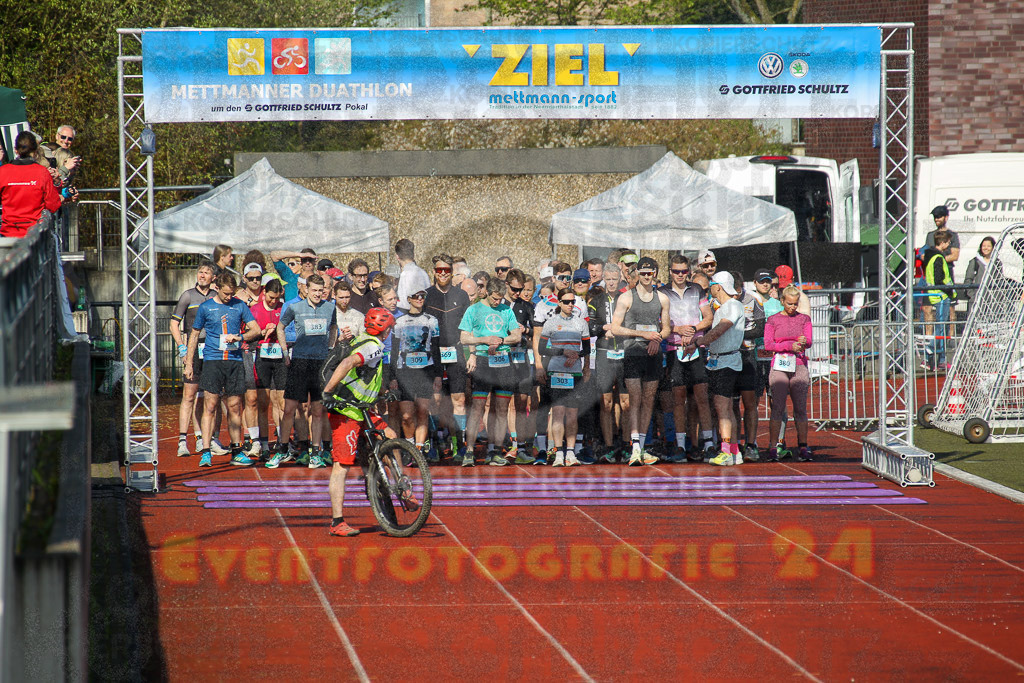 230423_1008_EV3_2237 | Sportfotografie im Rhein-Sieg Kreis, Köln, Bonn, NRW, Rheinland Pfalz, Hessen, etc. Unser Tätigkeitsfeld umfasst den Laufsport vom Volkslauf über den Marathon, Duathlon, Triathon bis zum Ultralauf wie Kölnpfad Ultra oder Schindertrail.
