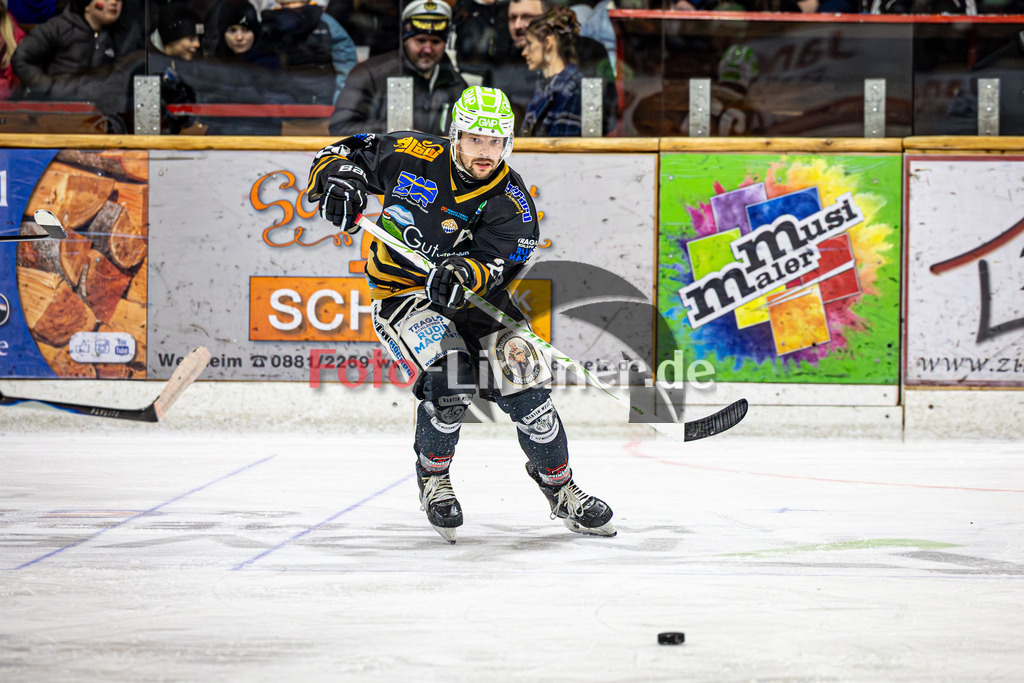 Peißenberg MINERS gegen EHC Königsbrunn LÖWEN | Eishockey Bayernliga 2025/26 Viertelfinale Spiel 4, Peißenberg MINERS gegen EHC Königsbrunn LÖWEN, 20260215,Dejan VOGL (MINERS 23) in Aktion,2026-02-15 in Peißenberg (flatbuy Arena Peißenberg), Dejan VOGL (MINERS 23)Copyright: WolfgangxLindner www.foto-lindner.de