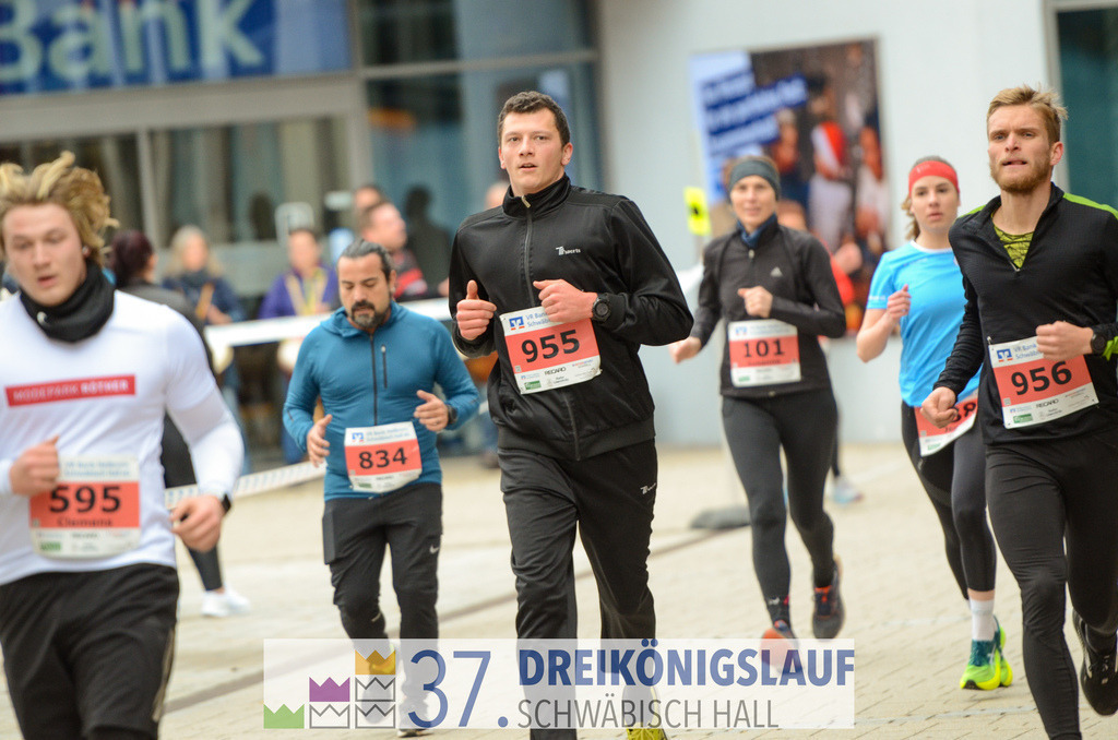 VR Bank Hauptlauf 10000m | 3 Koenigslauf 2023 - Realisiert mit Pictrs.com