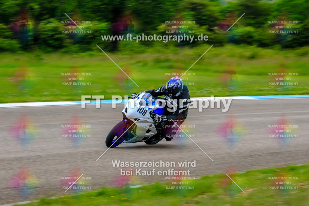MotoTeam-3514 | Hier findet Ihr Bilder von Touristenfahrten auf der Nürburgring Nordschleife oder von anderen Veranstaltungen die ich besucht habe. Viel Spass beim Durch Schauen 