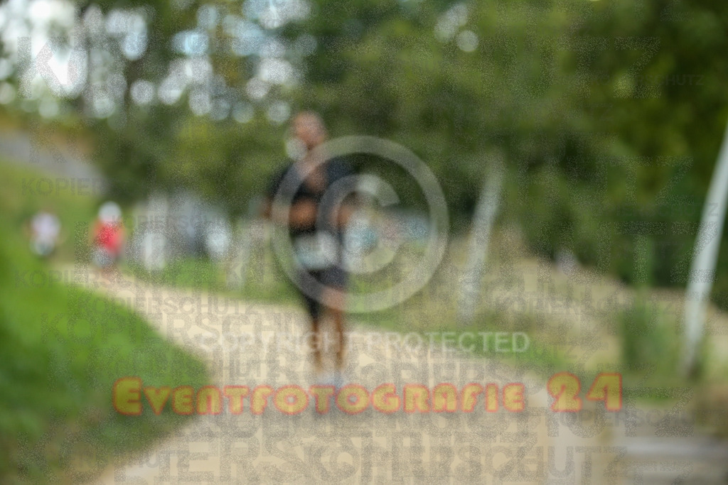 250824_1355_EX1_4275 | Sportfotografie im Rhein-Sieg Kreis, Köln, Bonn, NRW, Rheinland Pfalz, Hessen, etc. Unser Tätigkeitsfeld umfasst den Laufsport vom Volkslauf über den Marathon, Duathlon, Triathon bis zum Ultralauf wie Kölnpfad Ultra oder Schindertrail.