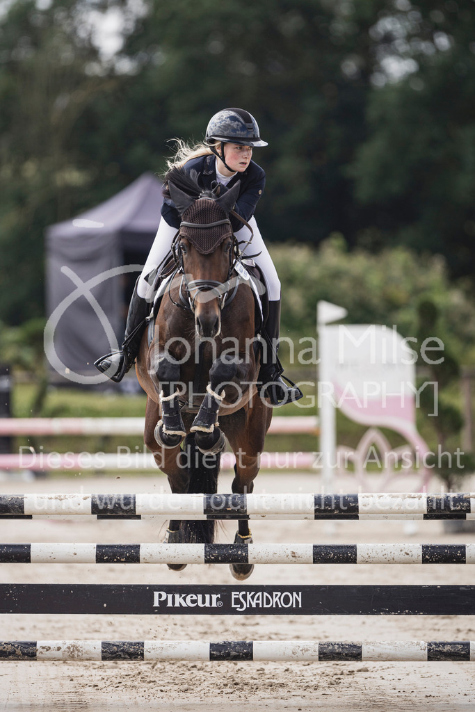 250628_PfSpTa_A2-Spr-215 | Deine schönsten Turniermomente als professionelle Fotos! Entdecke hochwertige Pferdesport-Fotografie im Online-Shop. Jetzt Fotos finden & bestellen!