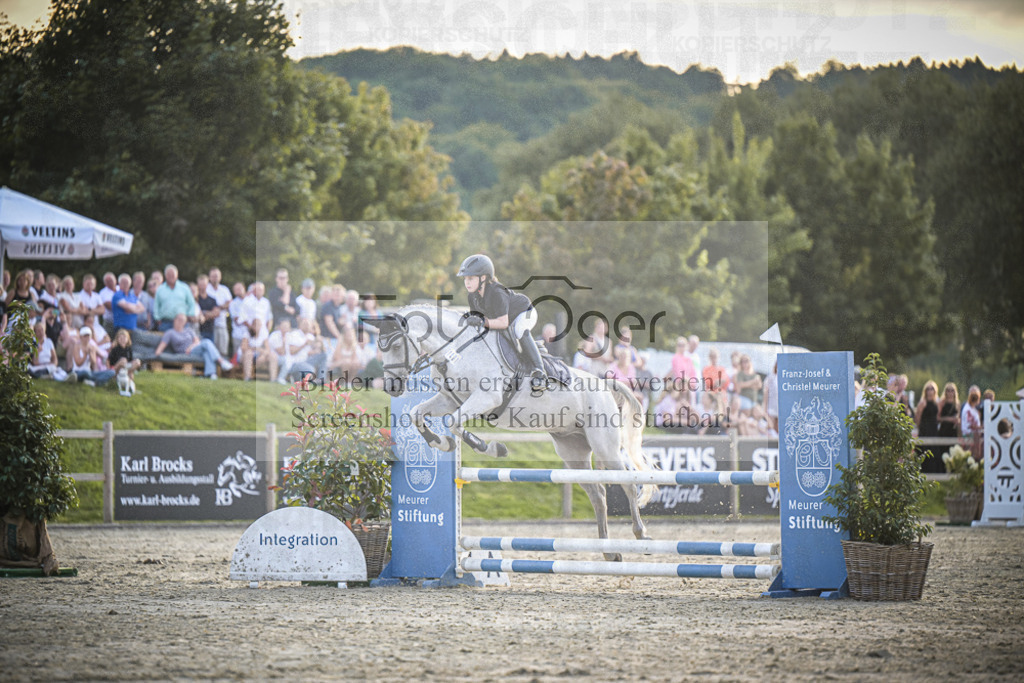 DOS_0967 | Entdecke hochwertige Reitturnierfotos von Foto Oger. Professionell, emotional und authentisch – jetzt Lieblingsmomente im Shop bestellen.Deutschlandweite Turnierfotografie. - Realisiert mit Pictrs.com
