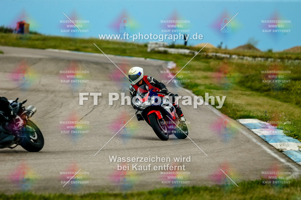 Chambley Juli-3090 | Hier findet Ihr Bilder von Touristenfahrten auf der Nürburgring Nordschleife oder von anderen Veranstaltungen die ich besucht habe. Viel Spass beim Durch Schauen 