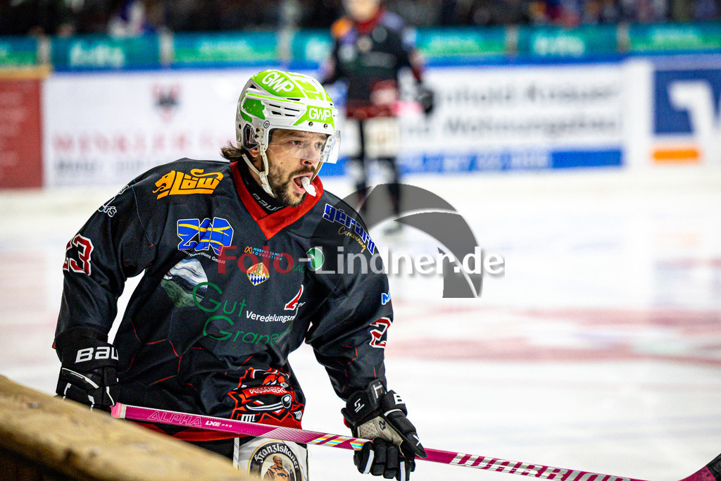 Peißenberg MINERS gegen HC Landsberg RIVER KINGS | Eishockey Bayernliga 2025/26 Vorrunde 4. Spieltag, Peißenberg MINERS gegen HC Landsberg RIVER KINGS, 20251024,Dejan VOGL (MINERS 23) in Aktion, Freisteller,2025-10-24 in Peißenberg (flatbuy Arena Peißenberg), Dejan VOGL (MINERS 23)Copyright: WolfgangxLindner www.foto-lindner.de