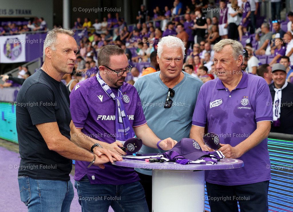 A_LUI_100825_03 | SPORT,FUSSBALL,ADMIRAL BUNDESLIGA FK AUSTRIA WIEN-RZ PELLETS WAC 10.08.2025 IM BILD: V.L.TONI PFEFFER,TONI POLSTER UND KARL DAXBACHER (AUSTRIA WIEN) UND (WAC) FOTO:FOTOLUI/MW  