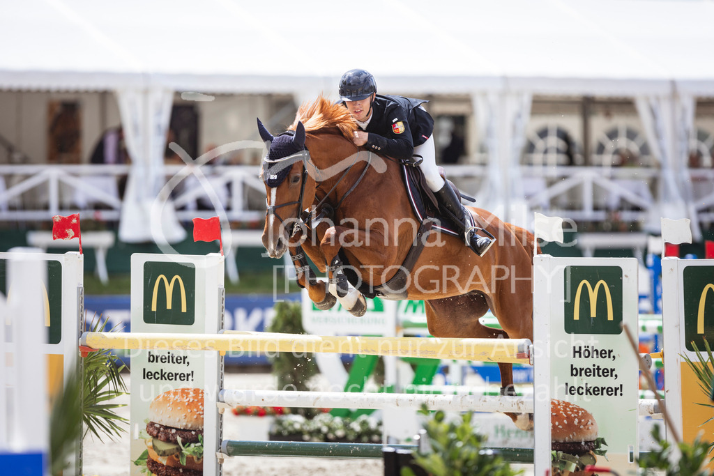 240714_BHO_M2-Spr-2-354 | Deine schönsten Turniermomente als professionelle Fotos! Entdecke hochwertige Pferdesport-Fotografie im Online-Shop. Jetzt Fotos finden & bestellen!