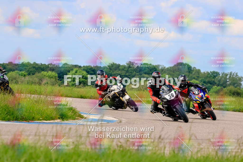 MotoTeam-1211 | Hier findet Ihr Bilder von Touristenfahrten auf der Nürburgring Nordschleife oder von anderen Veranstaltungen die ich besucht habe. Viel Spass beim Durch Schauen 