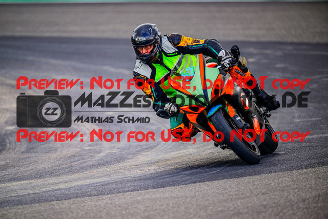 MaZZes_FotoMatrix_240910_6007705_2208 | GRUEN