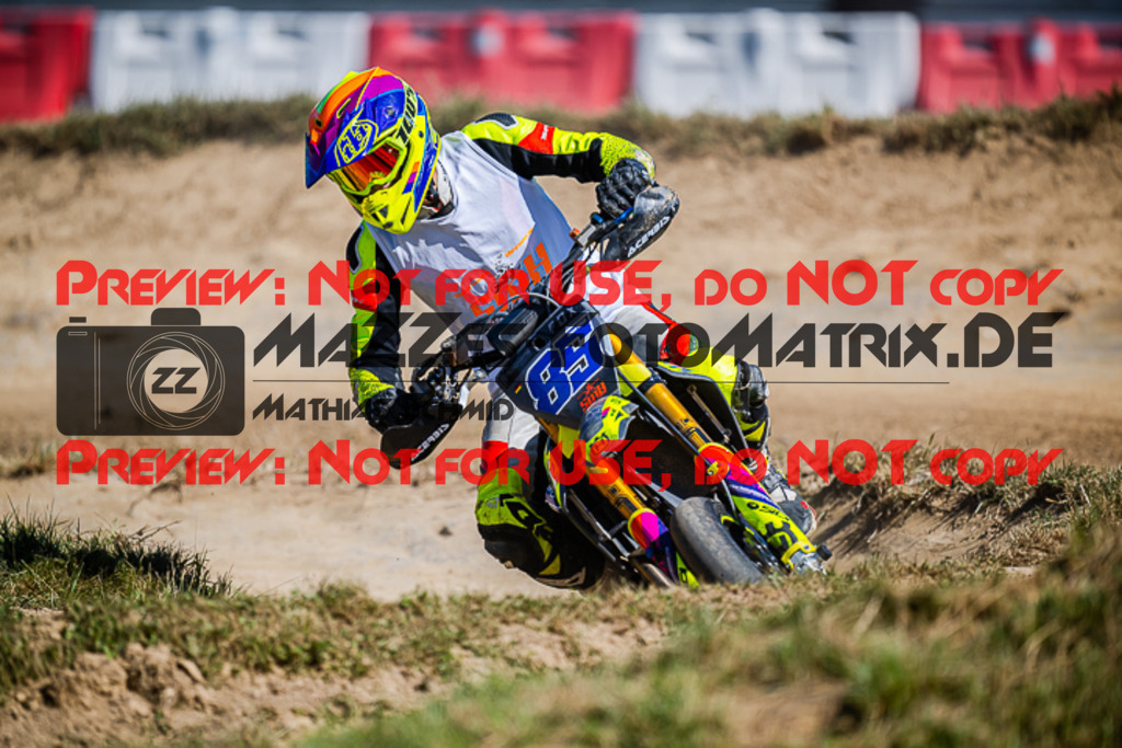 MaZZes_FotoMatrix_220703_8048 | S3