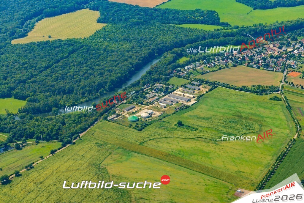 Gröna Bernburg Bild- Das Luftbild wurde 2025 vom UL-Flugzeug heraus erstellt ( keine Drohne bzw. Drohnenaufnahme ) - Hochauflösende Luftaufnahme -Nicht vergleichbar mit Google Maps oder Satelittenbilder- Die Geschenkidee !Mit Lizenz und Bildrechte bestellbar - CC