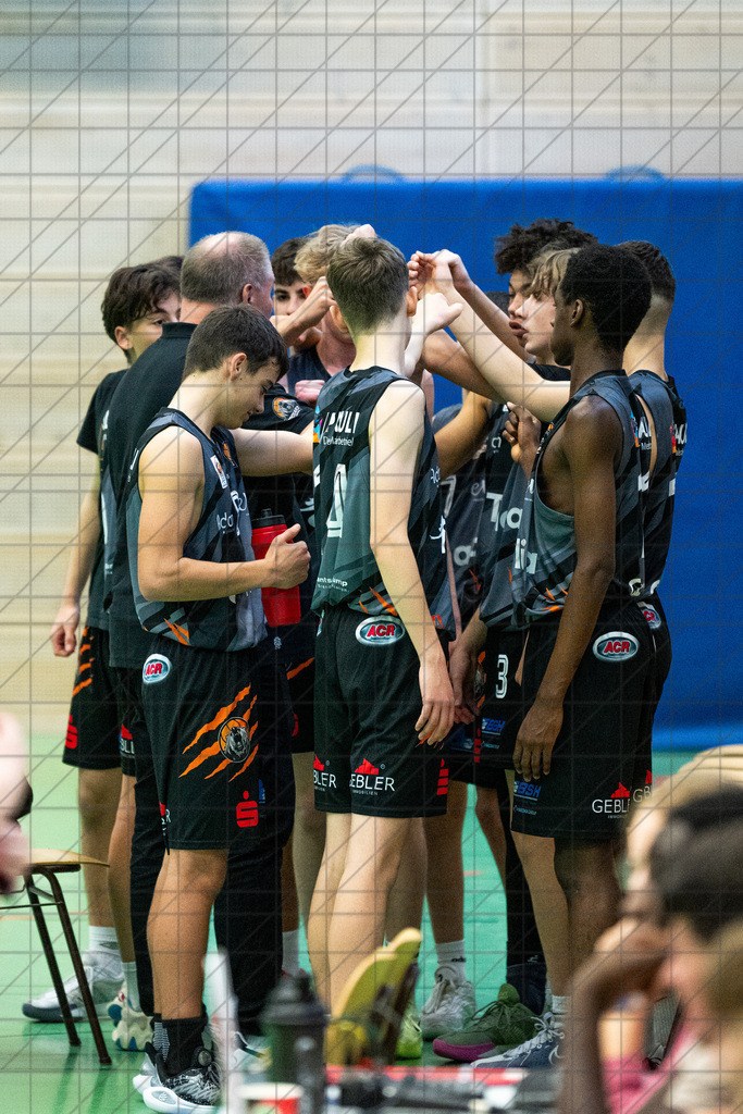 JBBL 24/25 | 27.10.2024 | Charisma Young Bulls vs. BBA Hagen | JBBL 24/25 | 27.10.2024 | Charisma Young Bulls vs. BBA Hagen - - - - - CREDIT, www.bullenfotos.de, Martin König, Hörner Weg 40, D-49078 Osnabrück, +4917663732967, Nutzung und Weitergabe nur zu den vereinbarten Zwecken. Presseanfragen an Urheber. Alle Rechte beim Urheber. - - - - - - Realisiert mit Pictrs.com