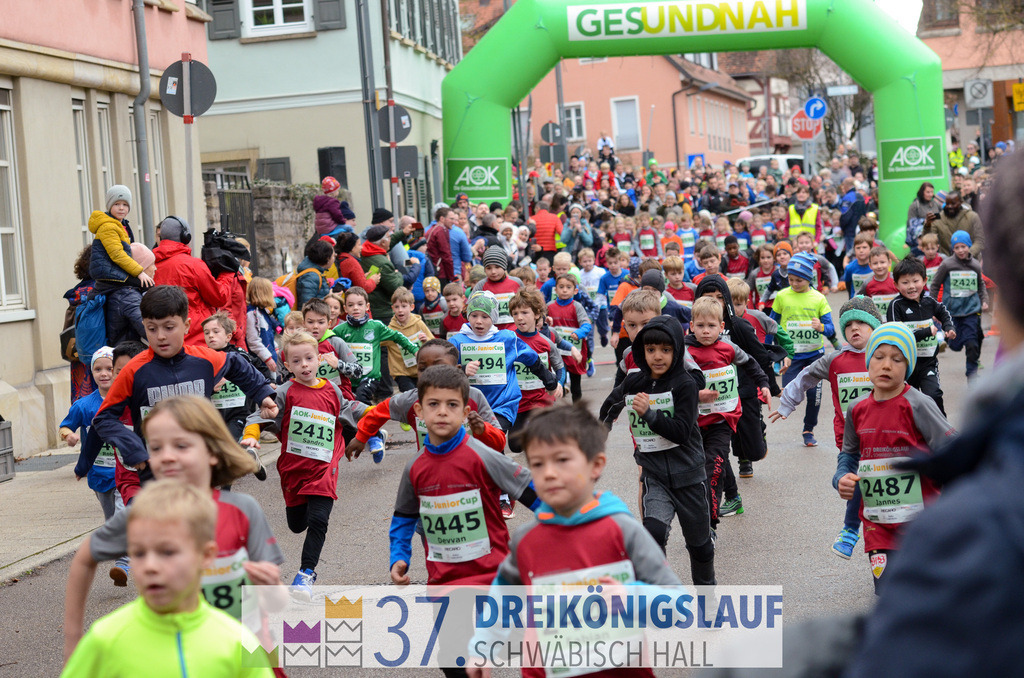 AOK JuniorCup 400m | 3Koenigslauf 2023 - Realisiert mit Pictrs.com