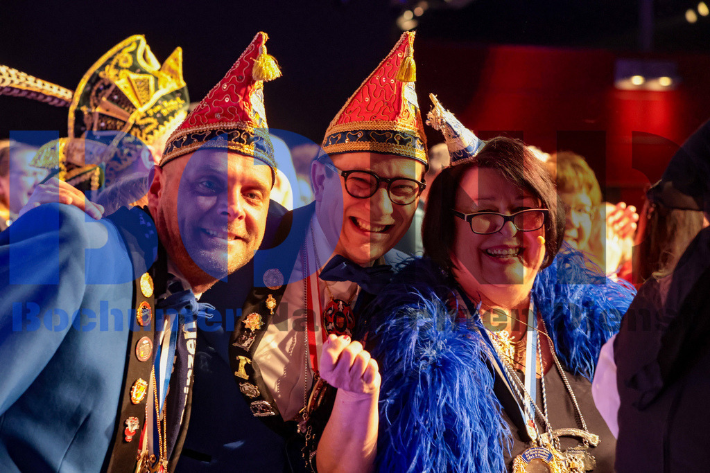 SES_GROBOKA20250208-112 | bond - Realisiert mit Pictrs.com