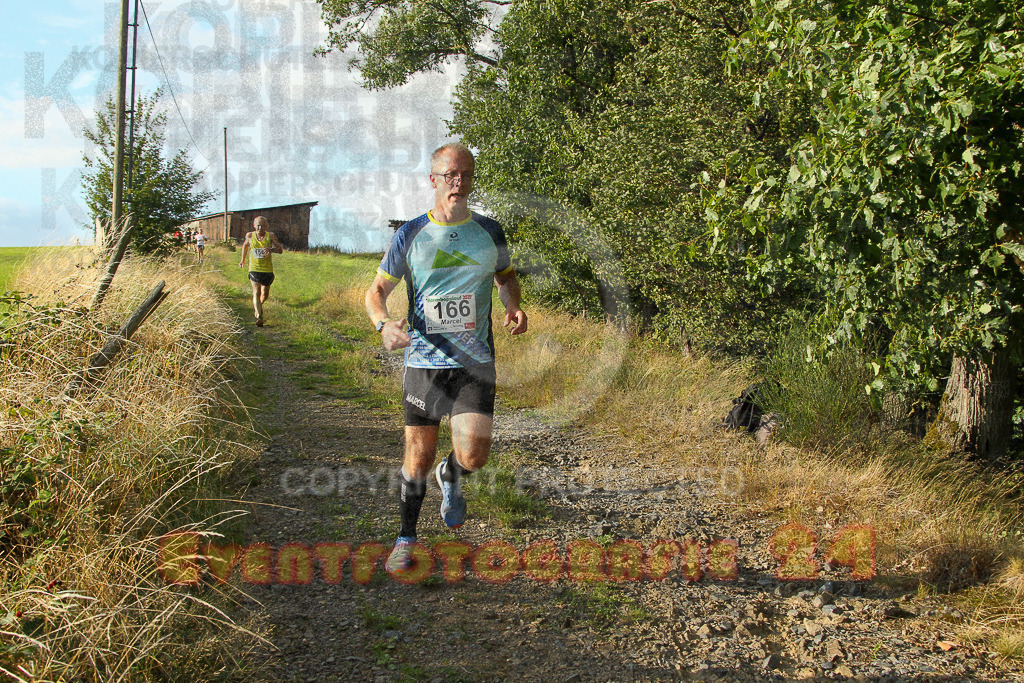 250801_1908_EV4_8128 | Sportfotografie im Rhein-Sieg Kreis, Köln, Bonn, NRW, Rheinland Pfalz, Hessen, etc. Unser Tätigkeitsfeld umfasst den Laufsport vom Volkslauf über den Marathon, Duathlon, Triathon bis zum Ultralauf wie Kölnpfad Ultra oder Schindertrail.