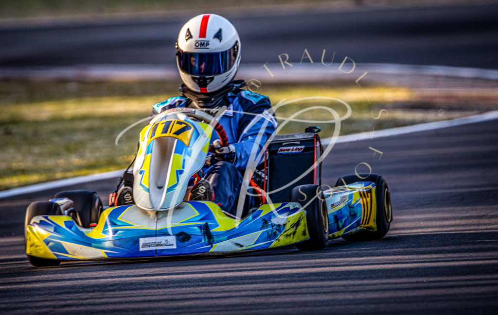 C1F51927-F3BB-440E-8EF9-3BB114215C5D | traudl_s_fotos