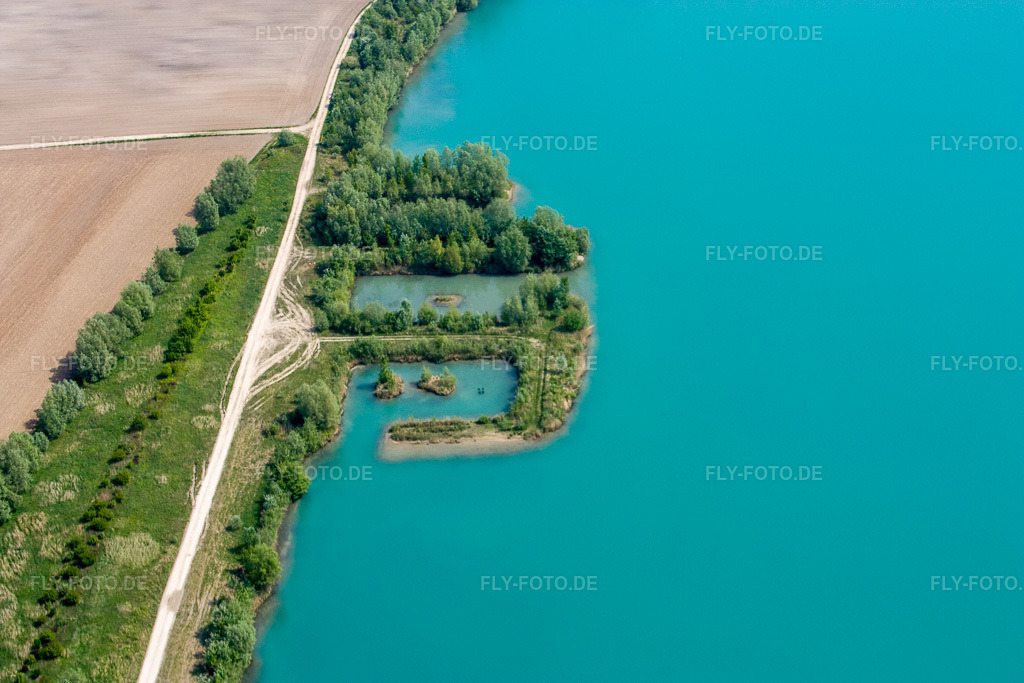 Luftbild: Baggersee in Neewiller-près-Lauterbourg im Bundesland Bas-Rhin in Frankreich. – Foto: IMG_18147.jpg vom 03.05.2009 durch Werner Riehm/FLY-FOTO.de – Auflösung des Originals: 4272 x 2848 px