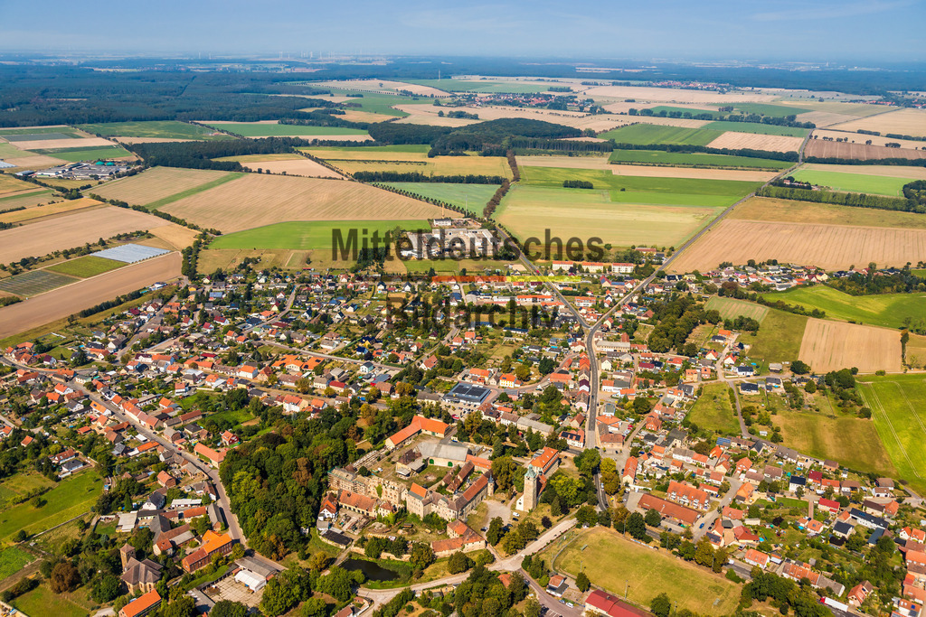 30_Erxleben_Schloss-1902 | Erxleben - Realisiert mit Pictrs.com