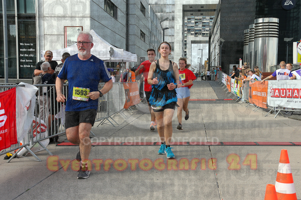 250920_1541_EX1_0420 | Sportfotografie im Rhein-Sieg Kreis, Köln, Bonn, NRW, Rheinland Pfalz, Hessen, etc. Unser Tätigkeitsfeld umfasst den Laufsport vom Volkslauf über den Marathon, Duathlon, Triathon bis zum Ultralauf wie Kölnpfad Ultra oder Schindertrail.