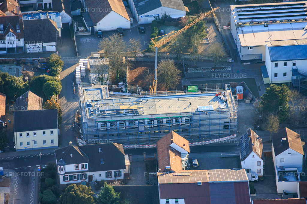 Luftbild: Baustelle für Neubau einer Mensa der Ludwig-Riedinger-Grundschule in Wörth am Rhein im Bundesland Rheinland-Pfalz in Deutschland. Foto: IMG_152620.jpg vom 31.12.2025 durch Werner Riehm/FLY-FOTO.deGrundschule Kandel | Ludwig-Riedinger-Grundschule in Kandel