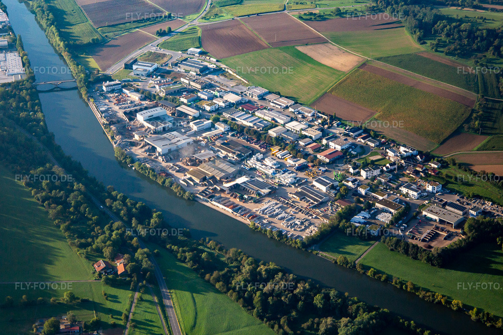 Luftbild: Apfl Granit GmbH im Industriegebiet Rainwiesen im Ortsteil Hochberg in Remseck im Bundesland Baden-Württemberg in Deutschland. Foto: IMG_138526.jpg vom 16.09.2023 durch Werner Riehm/FLY-FOTO.de