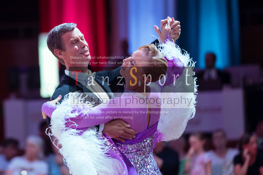 20250705_WDSF_Open_SenII_Std-dC25-2332 | Tanzsportbilder, Standardtanz, Lateintanz, WDSF, DTV, LTVB, dancecomp, goc, hessen tanzt, blaues band der spree, walzer, tango, wiener walzer, slowfox, quickstepp, samba, rumba, cha-cha-cha, paso doble. jive, hd-kroft photography, turniertanzsport