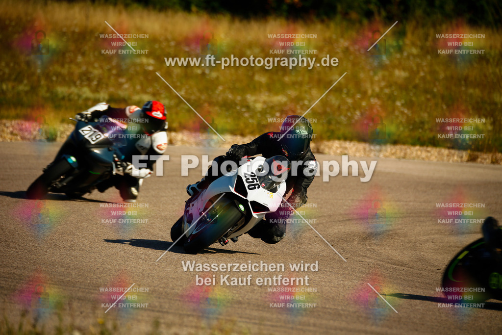 _MOT8583 | Hier findet Ihr Bilder von Touristenfahrten auf der Nürburgring Nordschleife oder von anderen Veranstaltungen die ich besucht habe. Viel Spass beim Durch Schauen 