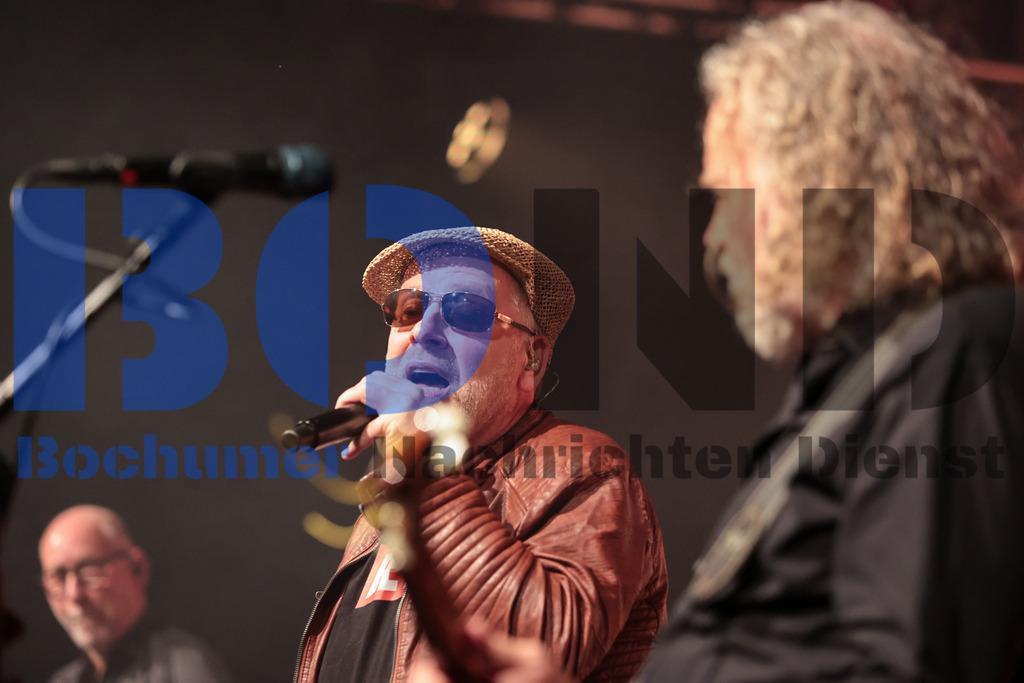 SES_GEBZFR20250828-43 | bond - Realisiert mit Pictrs.com