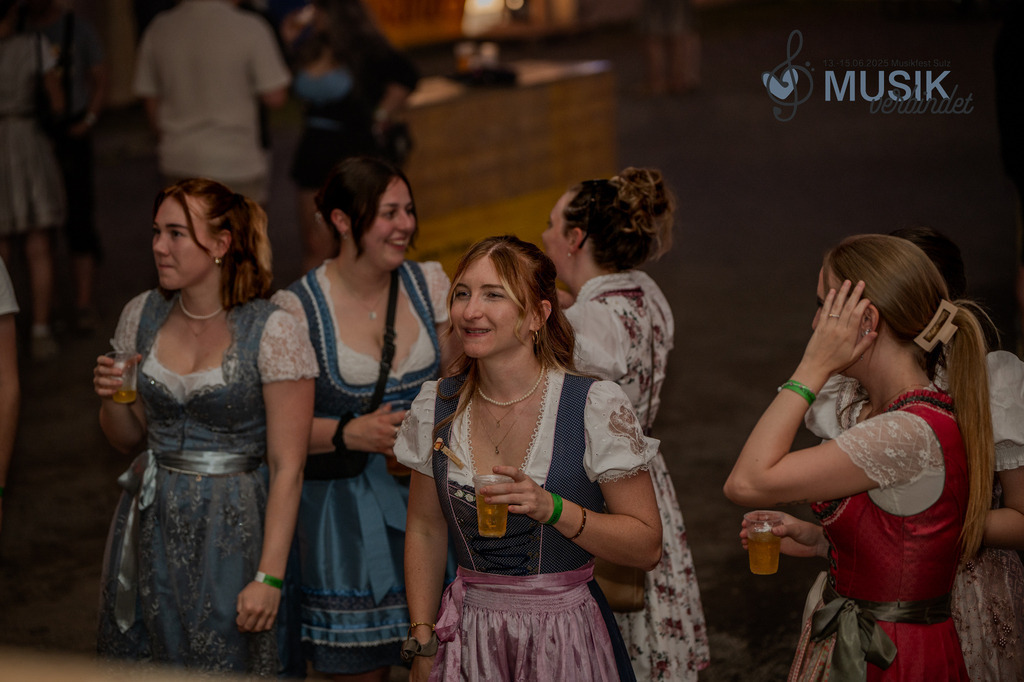 DSC_3128 | "Fussifoto.com – Ihr Ansprechpartner für hochwertige Fotografie! Entdecken Sie kreative Bilder und professionelle Dienstleistungen. Kontaktieren Sie uns für Ihre Projekte!"