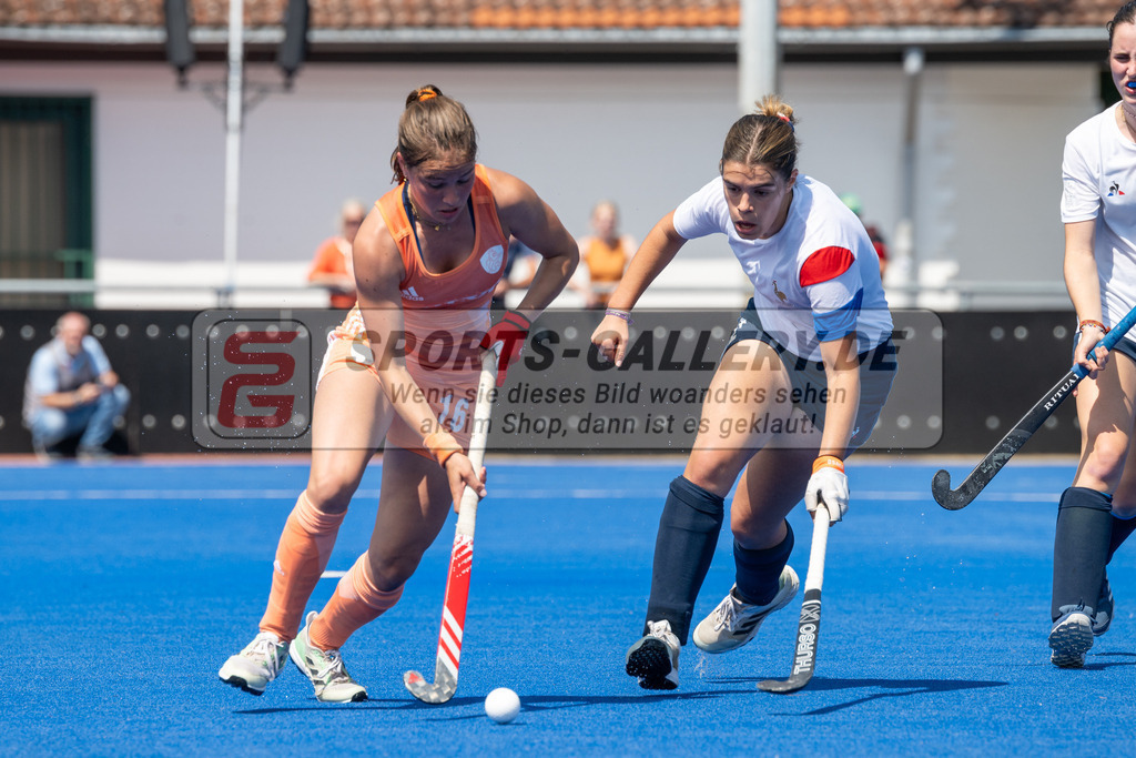 SFE_20230715_0332 | EuroHockey EM U18 Girls France vs Netherlands am 15.07.2023 in Krefeld (Gerd-Wellen-Hockeyanlage), Photo: Stephan Fehrmann 2023 (Sports-Gallery)