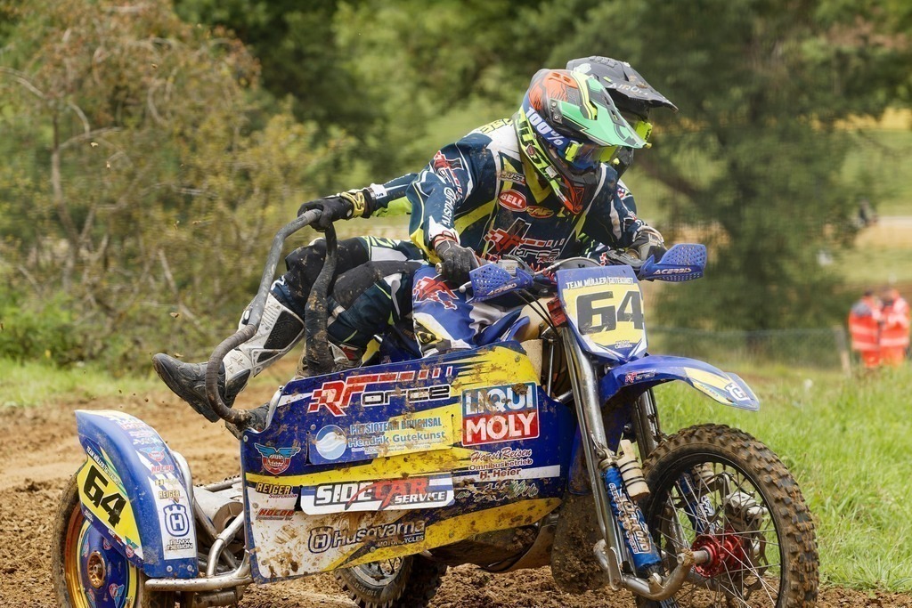 Motocross_Gerstetten_250802_0956 | Fotopresso – Sportfotografie in Heidenheim & Umgebung. Professionelle Sportfotografie für unvergessliche Momente. Dynamische Action-Shots, emotionale Szenen & hochwertige Bilder. - Realisiert mit Pictrs.com