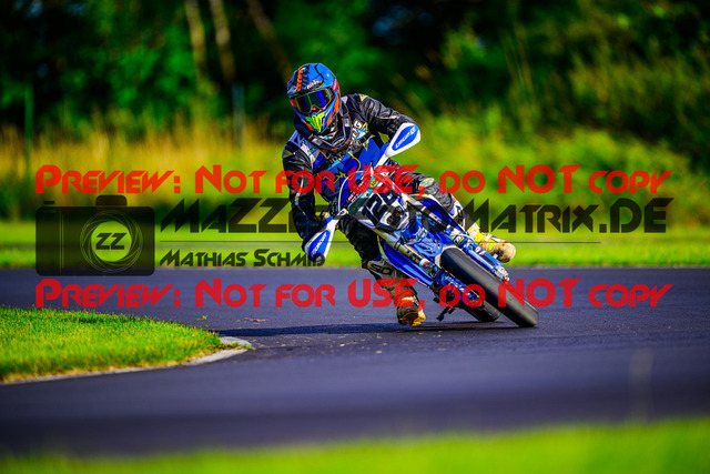 MaZZes_FotoMatrix_240713_6007705_2638 | UE40