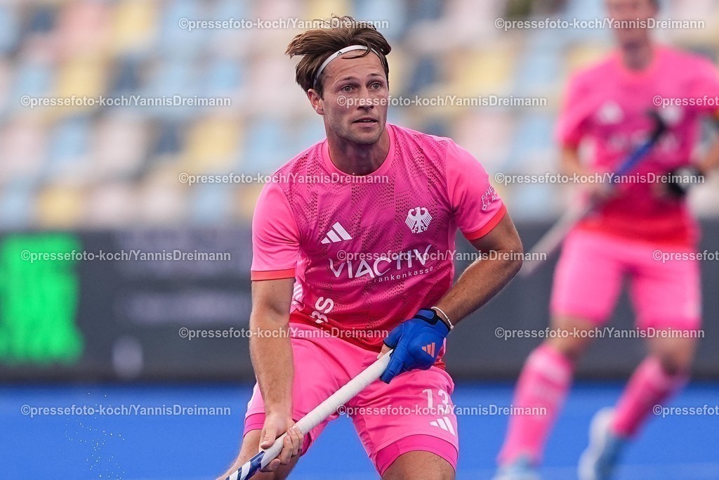 xydrx08082502039 | 08.08.2025, xydrx, Herren EuroHockey Championship 2025, Gruppenphase, Gruppe B, Deutschland - Frankreich, Sparkassenpark Mönchengladbach: Paul-Philipp Kaufmann (Deutsche Feldhockey Nationalmannschaft #13)
