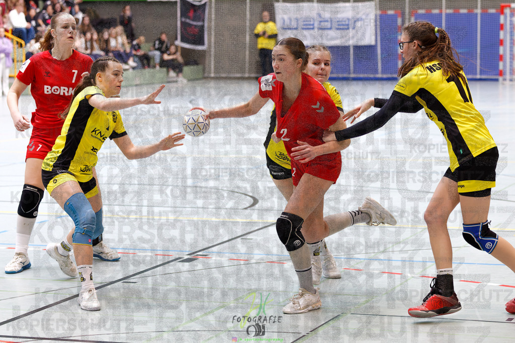 Hessenmeisterschaft wJC - Finale; HSG Kleenheim - HSG Weiterstadt/ Braunsh.Worf. | Hessenmeisterschaft wJC - Finale; HSG Kleenheim - HSG Weiterstadt/ Braunsh.Worf. am 22.03.2025 in Biedenkopf (Sporthalle Lahntalschule)Photo © 2025 - Jörg Heinrich - Realisiert mit Pictrs.com