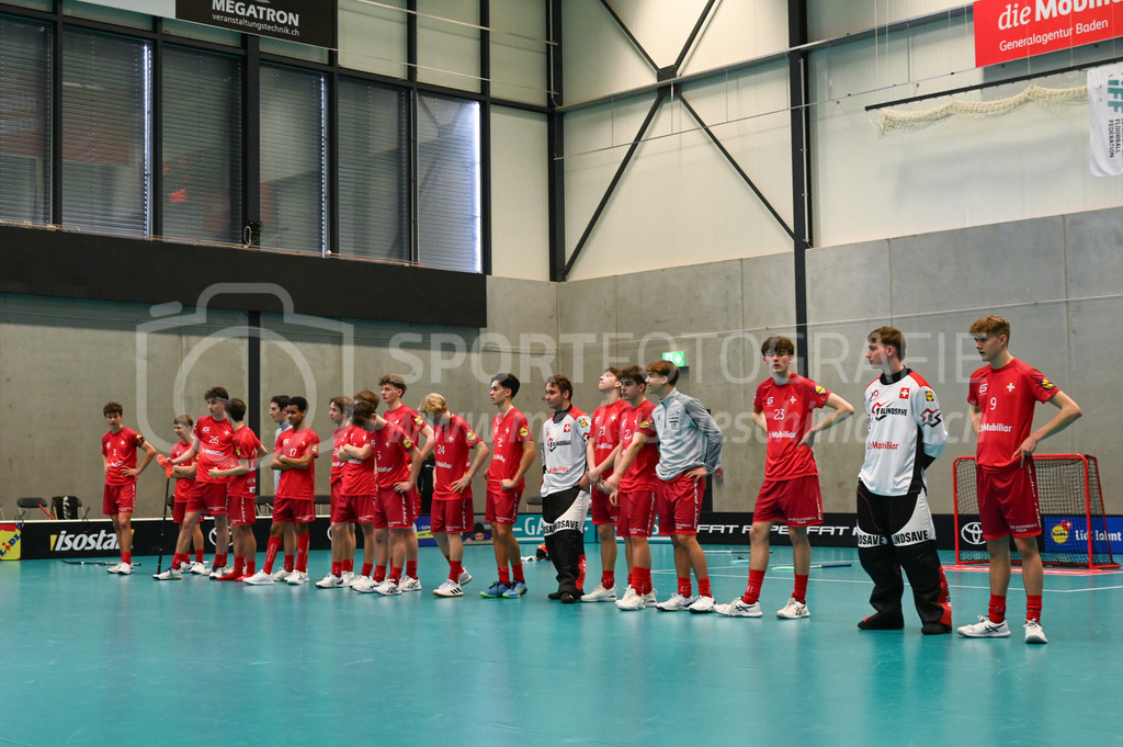 Switzerland B U19 vs Switzerland U19 - 4. February 2024 | Switzerland B U19 vs Switzerland U19
U19 Men International Matches in Switzerland
GoEasy Arena, Siggenthal Station
Team Switzerland U19.
Credit: Markus Aeschimann | <a href="https://www.markus-aeschimann.ch">Sportfotografie Markus Aeschimann</a> | <a href="https://www.instagram.com/sportfotografie.aeschimann">@sportfotografie.aeschimann</a> - Realisiert mit Pictrs.com