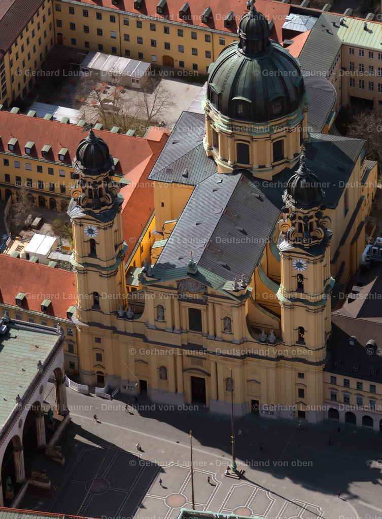9101930 | Theatiner Kirche, München