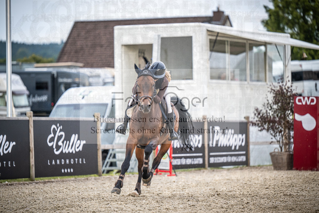DOS_7309 | Entdecke hochwertige Reitturnierfotos von Foto Oger. Professionell, emotional und authentisch – jetzt Lieblingsmomente im Shop bestellen.Deutschlandweite Turnierfotografie. - Realisiert mit Pictrs.com