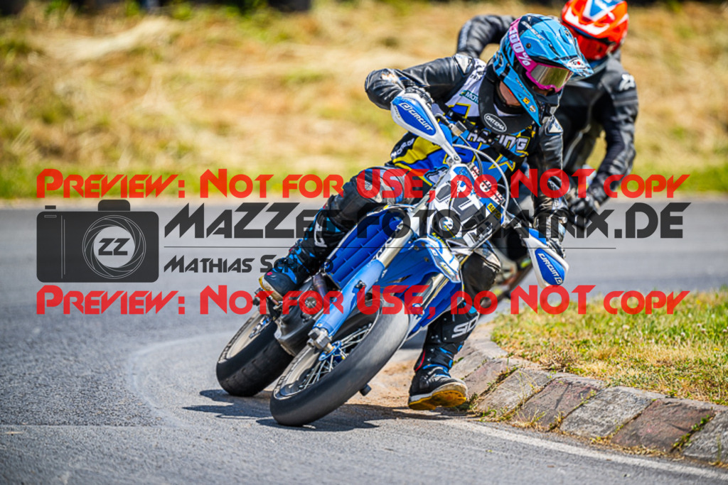 MaZZes_FotoMatrix_220529_8312 | Fotograf Mathias Schmid
Sportfotograf,
Eventfotograf,
Hochzeitsfotograf,
Portraitfotograf